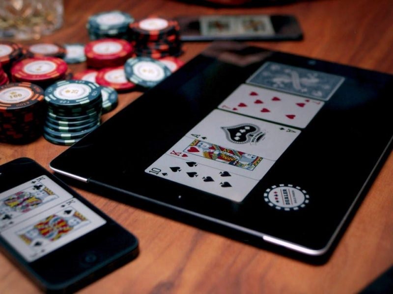Advantages of Online Gambling |