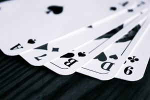 How to select the trusted and official pkv games agent site?